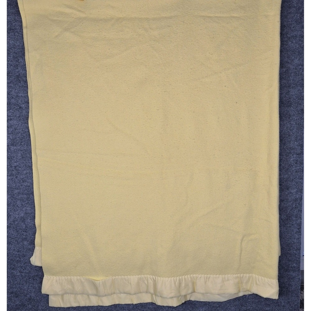 Vintage Chatham Acrylic Blanket 76x87 Yellow Satin Trim Super Soft Warm‎